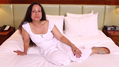 MomPOV: Old Lady Who Loves To Suck Cock – Lucille