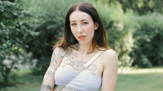 Public Agent: A Blowjob For A Free Tattoo – Esluna
