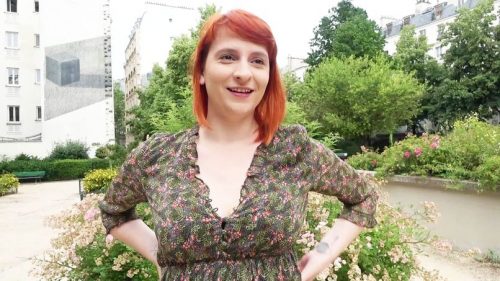 Jacquie et Michel TV – Rhia, 32yo, florist by day