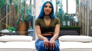 Net Video Girls: Blue-Hair Beauty on NVG – Beverly