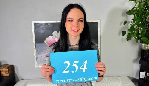 Czech Sex Casting 254 – Papita