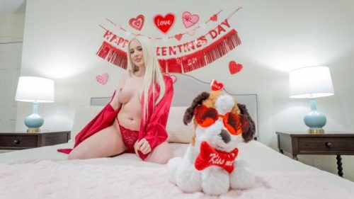 Porn Dude Casting – Naomi Ryder Gets a Big, Hard Surprise from Porn Dude