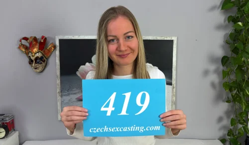 Czech Sex Casting 419 – April Hugs